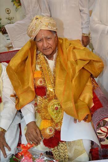 Nirwair bhai-crowned.jpg